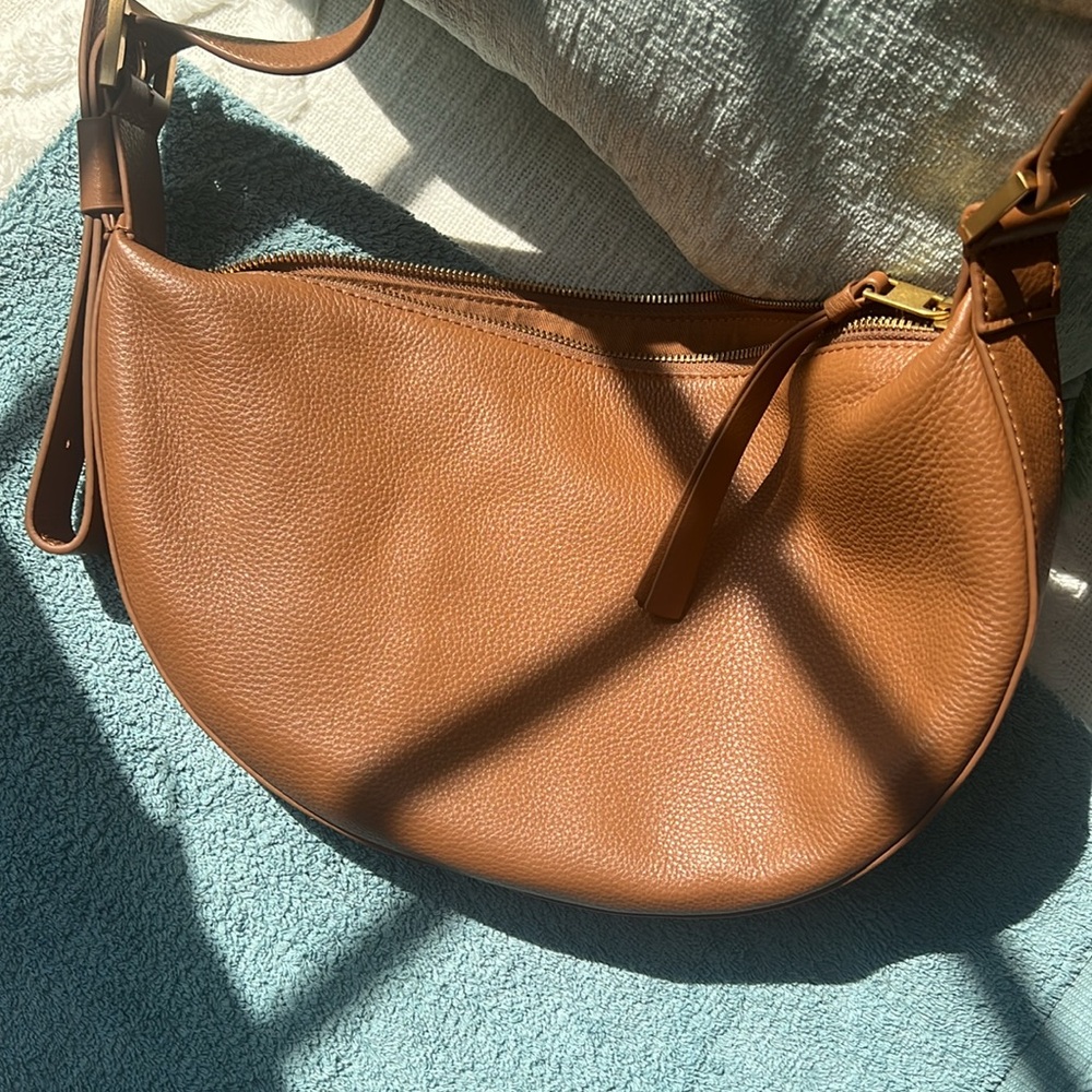 Quince Tan Leather Handbag - Picture 9 of 16